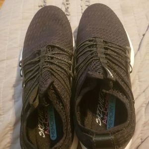 Sketchers memory foam slip-on sneakers